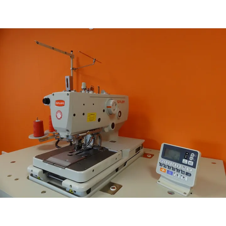 Dziurkarka odzieżowa SIRUBA BH-9820-01