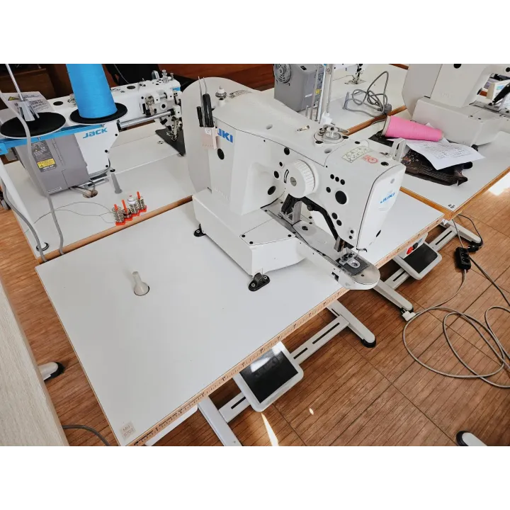Ryglówka elektroniczna JUKI LK-1900AN-SS - dziurki | SZWALMASZ Maciej Gajda